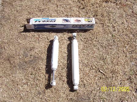 2000 Ford Excursion - The new shocks-Pro Comp ES9000's