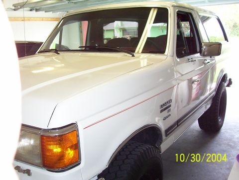 1990 Ford Bronco photo