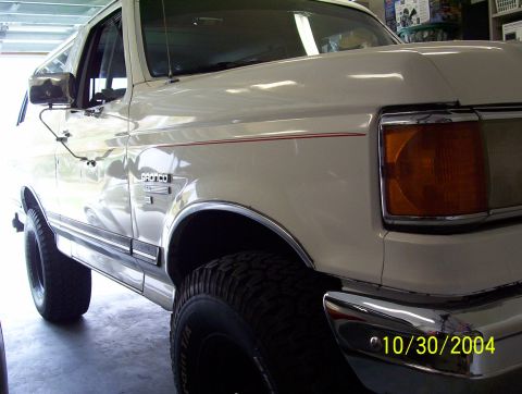 1990 Ford Bronco photo