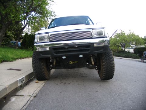 1993 Toyota 4Runner - IFS flex... ha ha