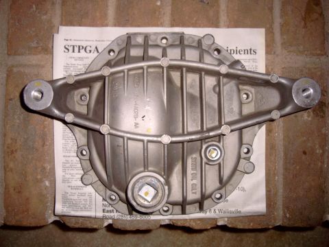 1991 Ford Bronco - Won this off of ebay for $22.50 IRS Cover from a 2004 Explorer Has a drain plug and a magnetic plug to trap contaminents. Now all I have to…