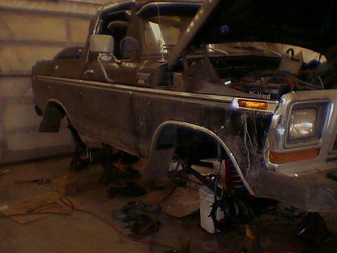1979 Ford Bronco - yayy! we got axles back under it, it's only been a week & a 1/2