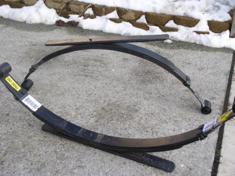2000 Ford Excursion - Super Lift 5 in rear lift springs
