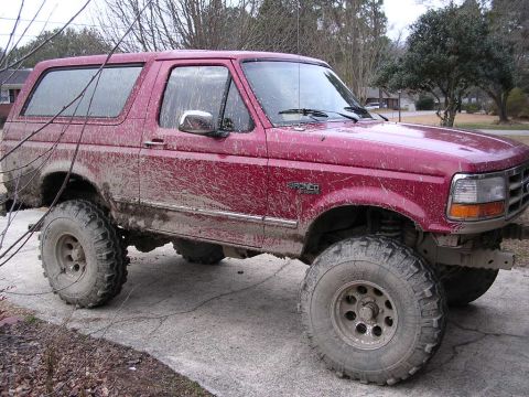 1995 Ford Bronco - All this was done in 2wd...need to figure out why my auto hubs arent locking