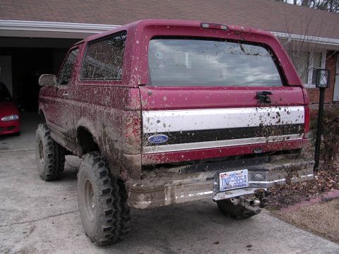 1995 Ford Bronco - I wanted to get some action pics but my camera died