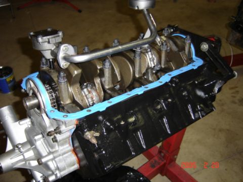 1990 Ford Bronco - One peice oil pan gasket, no rtv gotta love it.