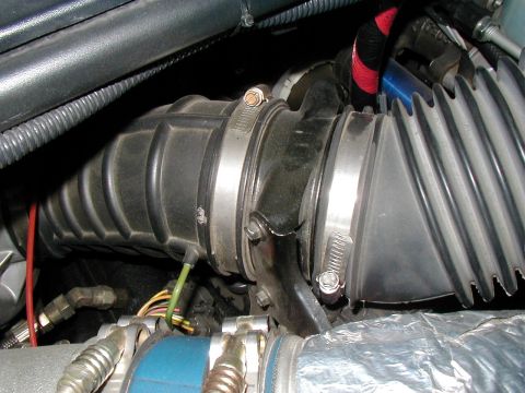 2002 Ford Excursion - The stock fume collector location