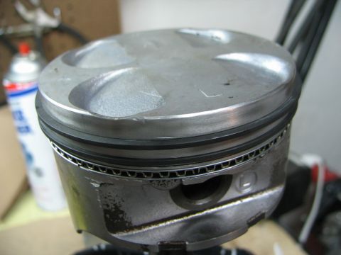 1994 Ford Probe - ZE piston with new rings.