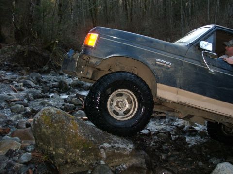 1980 Ford Bronco - Just one more rock to get over and Mike will have made it across