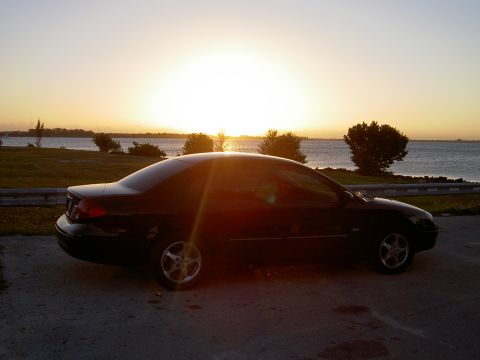 2003 Ford Taurus photo