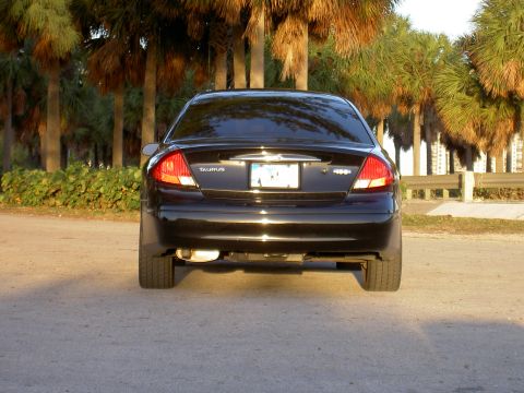 2003 Ford Taurus photo