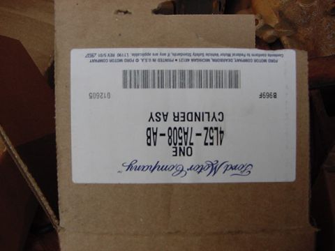 1995 Ford Bronco - Ford Motor Company packaging for a cylinder assembly part is shown.