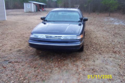 1997 Ford Crown Victoria photo