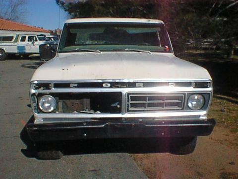 1976 Ford F-250 - Looking a little better now!