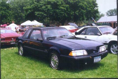 1991 Ford Mustang photo