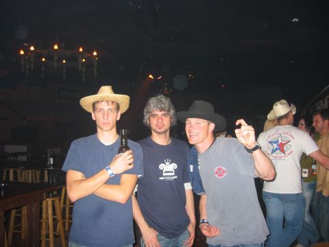 1989 Ford Bronco - Michael Terabay aka T-bay, (Natalie Maines' ex) lookin a little fucked up. Pete is being helpful telling the cameraman to take a picture.