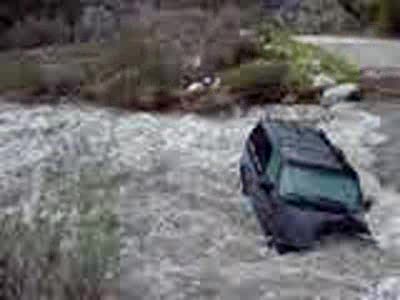 2000 Jeep Cherokee - Video of the previous XJ, a 2001 Sport, the day after it got caught in a flash flood that totalled it.