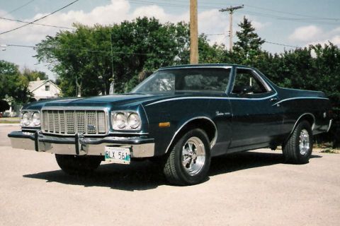 1976 Ford Ranchero - I like my comforts, Southern Girl, has power windows,power door locks,power seats (both sides), consol, floorshift, custom made door panels…