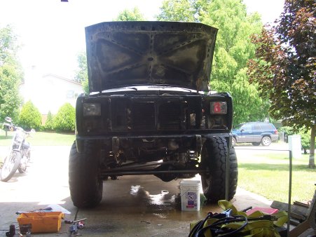 1986 Ford Bronco - Got the bumper and grill removed.