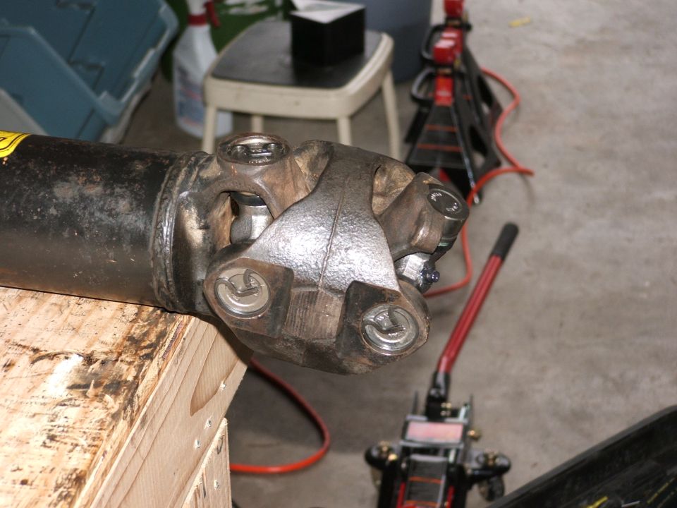 Double cardan joint the way it is supposed to look