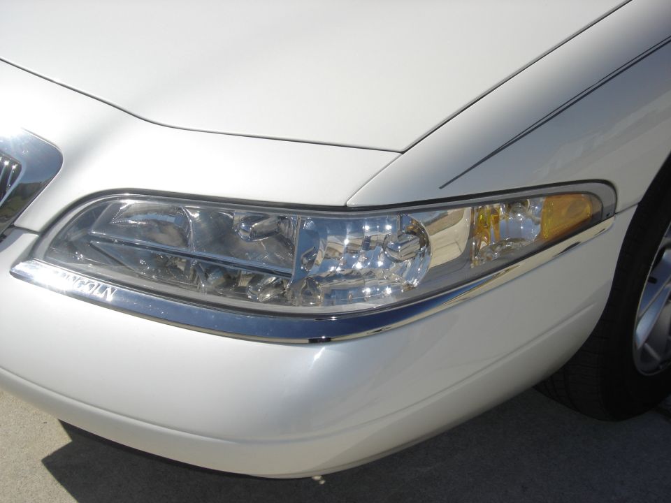 1997 Lincoln Mark VIII front corner with chrome trim around headlight