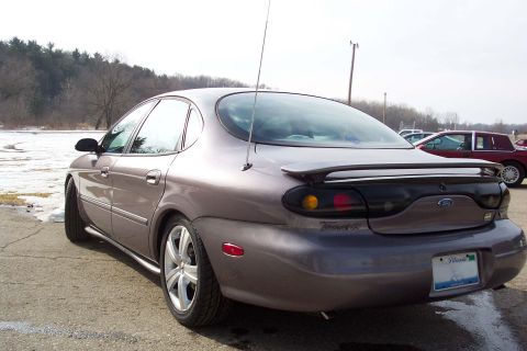 1996 Ford Taurus photo