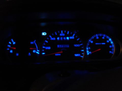 1999 Ford Taurus - Much darker shade than the 'brights' light