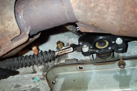 1998 Ford Crown Victoria - Note the brass fitting for the lubrication modification.