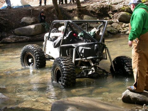 1990 Ford Bronco - This buggy was AWESOME, he was all over that creek for at least a half hour.