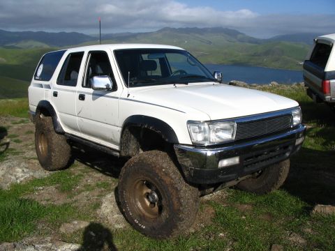 1993 Toyota 4Runner - posing...