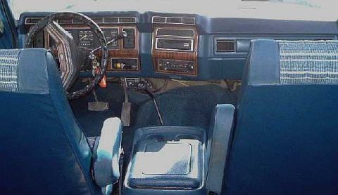 1984 Ford Bronco - Factory woodgrain dash