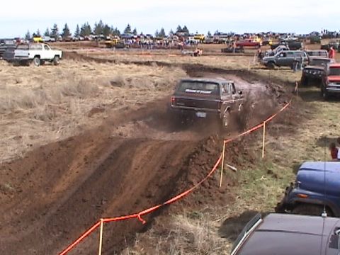 1994 Ford Explorer - Jon hitting the mud hole on the obstacle course