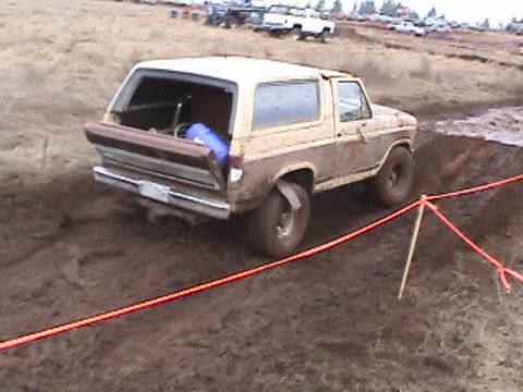 1994 Ford Explorer - Oh no, tailgate comes open