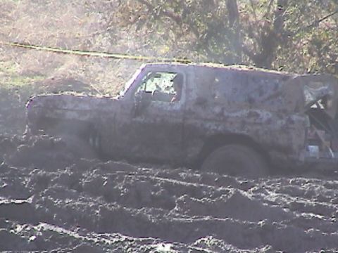 1994 Ford Explorer - Berne stuck in some deep mud