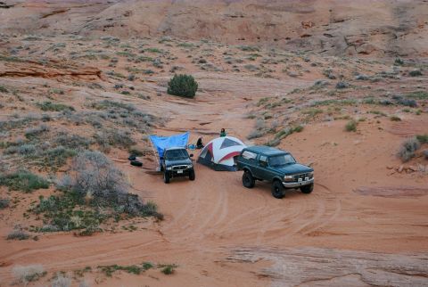 1996 Ford Bronco - First night campsite about 17 miles in. Big sandy wash just down from a popular camping site. On 3-4-05, got rain the next morning, and on…