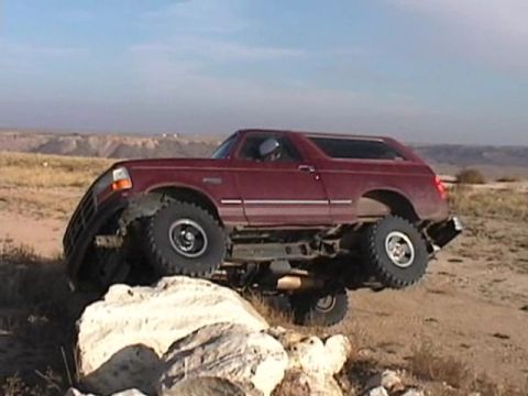 1993 Ford Bronco - Very little flex