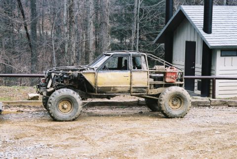 1990 Ford Bronco - Everybody loves a nice exoskeleton
