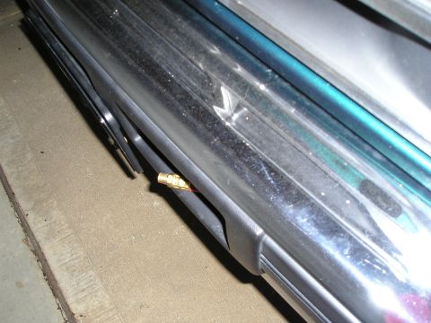 1996 Ford Bronco - Leader hose.