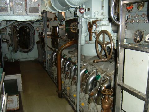 1989 Ford Bronco - One of the 4 diesel engines in the sub. This engine room would be 110 degrees+ if the sub was running.