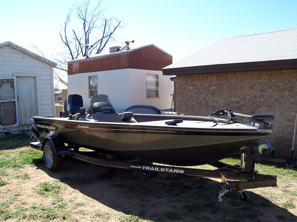 Gray Tracker boat on a Trailstar trailer