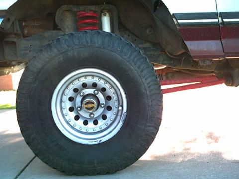1988 Ford Bronco - Warn Premiums and 33's