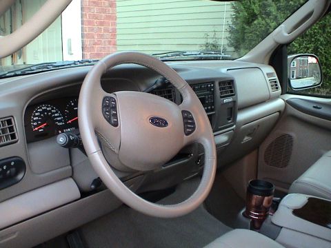 2004 Ford Excursion - Cockpit