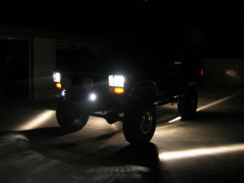 1985 Ford Bronco - resized