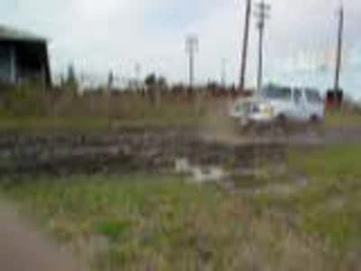 1996 Ford Bronco - muddin' 2