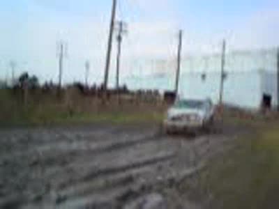 1996 Ford Bronco - muddin' 5