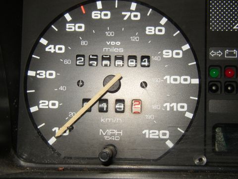 1987 Volkswagen Golf - The speedometer shows mileage and speed in both mph and km/h, with a trip odometer below.