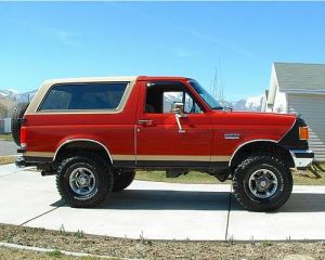 1990 Ford Bronco photo