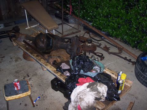 1988 Ford Bronco - She's gutted. I put the carrier, spiders, spindles, and shafts in plastic bags, along with all the hubs and bearings. The totally rusted/wa…