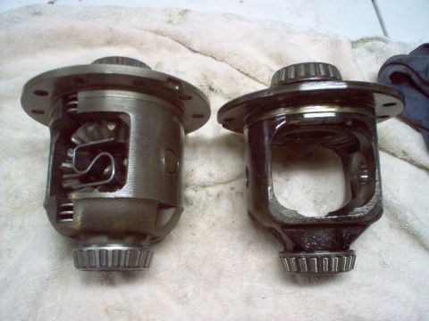 1988 Ford Bronco - Comparing "open" carrier with the new carrier going in..