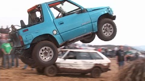 1996 Ford Bronco - Suzuki Jump Mountain Mud Fest (3/5/2005)